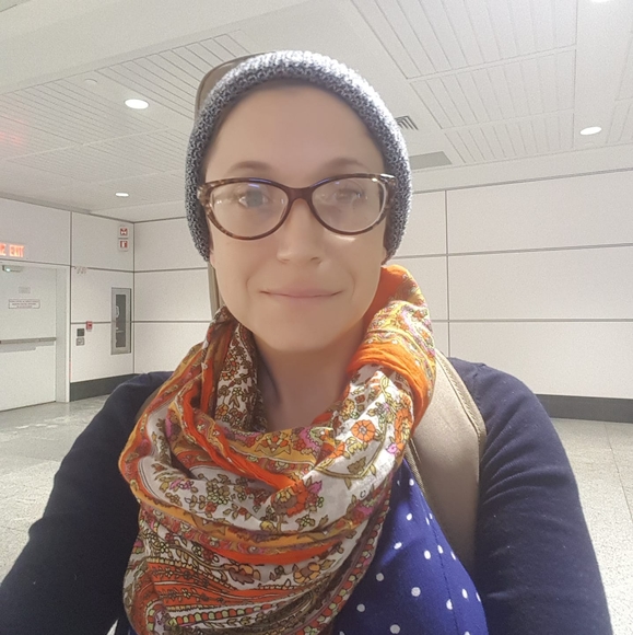 Meet your Posher, Lillian - Picture 1 of 1